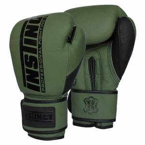 Guantes de Boxeo Duraderos Predator para Entrenamiento, de Cuero Premium, para Adultos, Transpirables, Impermeables, con Logotipo Personalizado y Agarre para el Pulgar - Product Image 1