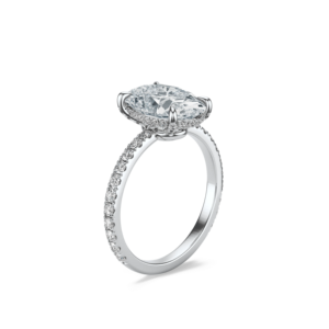 Anillo de Compromiso y Aniversario de Boda Serena con Corte Ovalado en Oro Sólido de 14K y Diamantes - Product Image 4