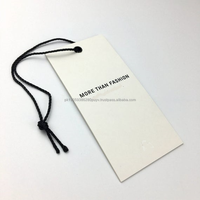 Étiquettes suspendues personnalisées de luxe en coton pour vêtements et sacs, avec design gaufré, découpe laser haute précision, étiquettes imprimées sur mesure en rouleau, lavables