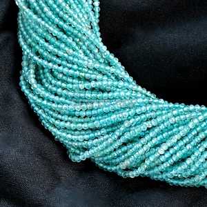 Cuentas redondas microfacetadas de apatita azul natural de 2 mm, cuentas de apatita azul con corte de diamante para la fabricación de joyas, gemas sueltas facetadas al por mayor. - Product Image 3