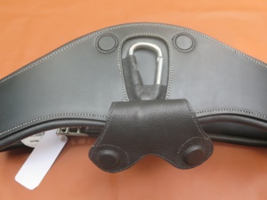 Best Quality Custom Anatomic Overlay Girth Pure Leather Equestrian Horse Riding Equipment Covered Magnetic Durable <b>Snap</b> <b>Hook</b> - Product Image 3