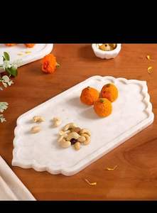 Plateau de service rectangulaire moderne en marbre plaqué, élégant et luxueux, pour restaurant, mariage, réception, à prix avantageux. - Product Image 5