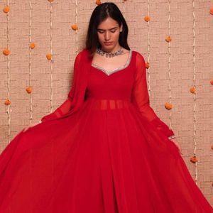 Ensemble de robe de soirée de créateur en georgette lourde avec dentelle miroir véritable, palazzo et dupatta cousus, prêt-à-porter, tenue ethnique pour femme - Product Image 6