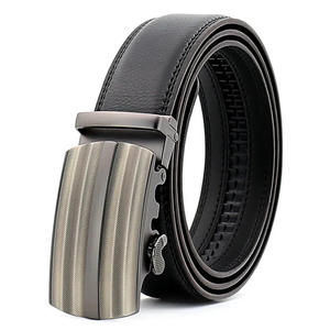 Ceinture en cuir de vachette noir avec boucle rectangulaire argentée, style formel, durable, moulage monobloc - Product Image 5