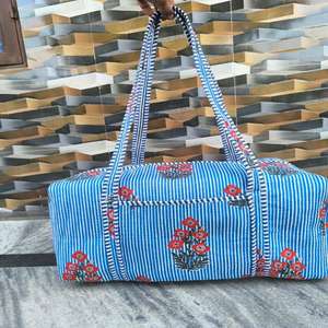 Bolsa de Viaje Grande de Lujo, Resistente, de Algodón Acolchado, Estilo Boho, con Cierre, Diseño Floral, Dos Asas, Cadenas de Viaje, para Verano - Product Image 3