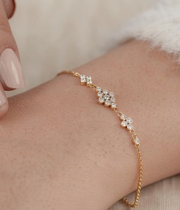 ทองคำแท้ 14K ประดับเพชรแล็บทรงกลม 0.35 กะรัต D VVS1 ฝังแบบ Bezel Set สร้อยข้อมือเพชรแบบ Cluster Station Chain สร้อยข้อมือแฟชั่น - Product Image 5