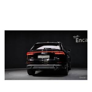 Audi Q8 45 TDI quattro Premium 2023, Volante a la Izquierda, Automático, con Cámara Trasera, Asientos de Cuero, Combustible Diésel, 46,856 km - Product Image 4