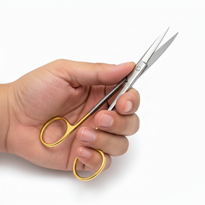 Tijeras Quirúrgicas Médicas Profesionales |   Tijeras Quirúrgicas de Acero Inoxidable con Mango Chapado en Oro - Product Image 4