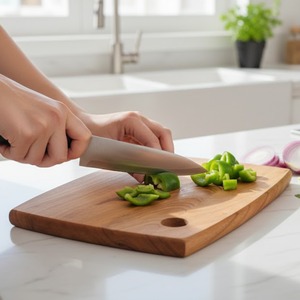 Tabla de Cortar de Madera Rectangular Multifuncional para Cortar, Servir y Presentar Pan, Queso, Frutas, Verduras, Fácil de Limpiar, Apta para Lavavajillas - Product Image 2