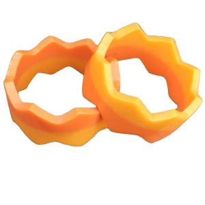 กำไลข้อมือเรซินออกแบบแบบแบบเรซินชิ้นดีไซน์ทรงกลมขนาดใหญ่สำหรับผู้หญิงแนววินเทจทันสมัยดีไซน์ล่าสุด - Product Image 1