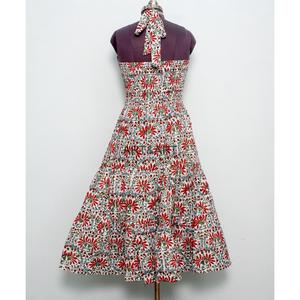 เดรสยาวคอวีพิมพ์ลายหลวมๆ ผ้าฝ้าย 100% สำหรับผู้หญิง สวมใส่สบายๆ ลายดอกไม้ เป็นมิตรกับสิ่งแวดล้อมและซักได้ เหมาะสำหรับใส่ไปเที่ยวทะเลในฤดูร้อนและฤดูใบไม้ร่วง - Product Image 5