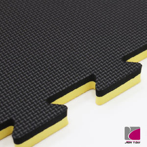 Tapis d'entraînement en mousse imperméable à texture croisée antidérapante et résistante pour la boxe, le MMA, le Jiu-Jitsu, le Judo et la Capoeira - Product Image 4