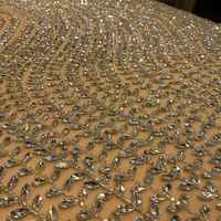 Dentelle de luxe fantaisie, grande, ovale, ornée de cristaux, de strass, de perles et de paillettes argentées, brodée à la main, en tissu 100% polyester