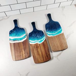 Tabla de Cortar Premium Hecha a Mano de Madera y Resina con Diseño de Vetas Naturales para Preparación de Alimentos en la Cocina, Servicio y Venta al por Mayor - Product Image 4
