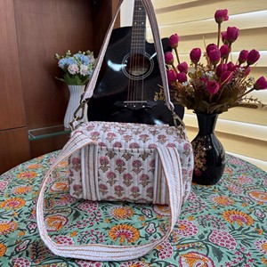 Handcrafted Floral Quilted Cotton Shoulder Bag With <b>Adjustable</b> <b>Strap</b> Casual Style Textile Handbag Custom requirements Use - Product Image 1