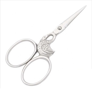 Tijeras de Bordado de Acero Inoxidable, Accesorio de Costura Ligero para Uso Doméstico y Profesional - Product Image 1