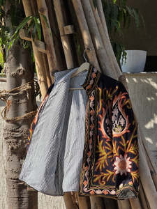 Veste en velours brodée à la main, style Suzani, artisanat bohème, manches longues, mode indienne pour femmes, vente en gros - Product Image 4