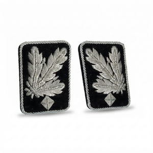 Paire de pattes de col d'officier cérémoniel brodées à la main, écussons de gorgete en bouillon, insignes d'uniforme de cérémonie - Product Image 4