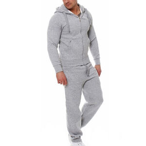 Ensemble de survêtement léger pour homme, idéal pour la gym, les voyages ou la détente. Survêtement deux pièces simple et élégant pour homme avec logo à rayures latérales. - Product Image 5