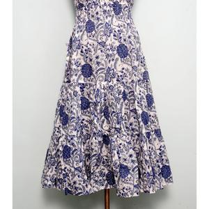 Robe de soirée élégante en coton imprimé numérique, maxi, florale, grande taille, col rond, coupe ample, sans manches, écologique, respirante - Product Image 2