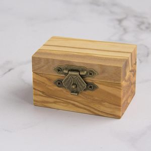 Caja de Anillo de Compromiso de Madera Rústica, Caja de Anillo de Madera de Olivo Sólida para Propuesta de Matrimonio, Almacenamiento de Anillos de Boda - Product Image 3