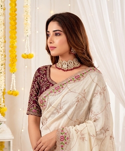 Elegant Cream Silk <b>Saree</b> With Floral Embroidery And <b>Maroon</b> Blouse For Wedding Occasion Women Traditional Wear - Product Image 6