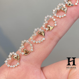 Boucles d'oreilles romantiques en forme de cœur avec diamants de laboratoire, en or rose 14 carats, boucles d'oreilles en forme de cœur ouvert, bijoux à l'accentuation de cœur - Product Image 2