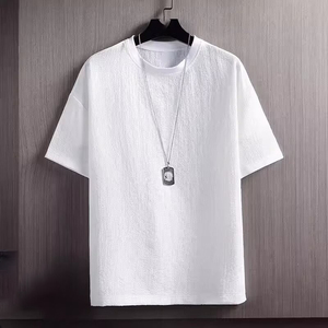 เสื้อยืดคอกลมแขนสั้นผู้ชาย ผ้าเนื้อทราย ทรงโอเวอร์ไซส์ สไตล์ลำลอง ใส่สบายสำหรับฤดูร้อน ผลิตจากผ้าฝ้ายผสม - Product Image 2