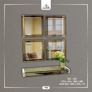 Elegante Conjunto de Pared con Cuatro Espejos Cuadrados y un Estante Flotante Diseñado para Realzar Cualquier Espacio Moderno - Product Image 3