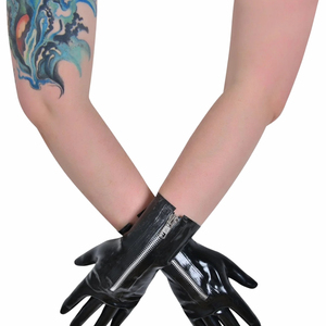 Black PU Wrist-Length <b>Gloves</b> With Zipper Punk Style Unlined for Casual Wear - Product Image 3