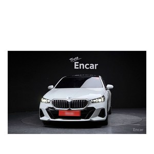 BMW Serie 5 520i M Sport, Modelo Diciembre 2023, 21,025 km, Caja de Cambios Automática, Asientos de Cuero, Cámara Trasera, Volante a la Izquierda - Product Image 3