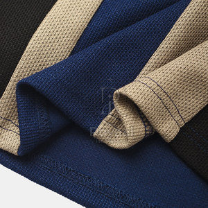 เสื้อยืดแขนสั้นผู้ชายรอยัล ลายทางบล็อกสี คอกลม ผ้าถัก สวมใส่สบาย - Product Image 6
