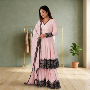 Nouvelle collection de salwar kameez indiens pour mariage et fêtes, disponibles à prix abordables - Product Image 1