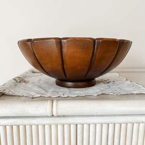 Grand saladier en bois d'acacia véritable fait main, profond et de grande taille, pour la restauration et le marché de détail - Product Image 1