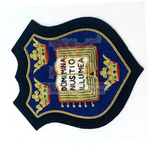 Badges brodés à la main de haute performance, fabrication professionnelle, prix de gros - Product Image 3