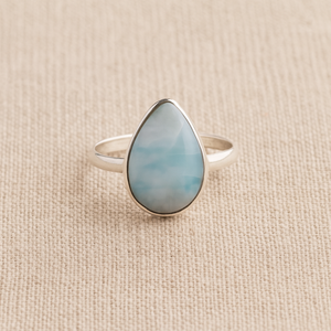 แหวนเงินแท้ 925 ประดับพลอยลาริมาร์ทรงหยดน้ำ ชุบทองคำขาวและทองคำเหลือง งานแฮนด์เมด เครื่องประดับอัญมณีสำหรับผู้หญิง - Product Image 4
