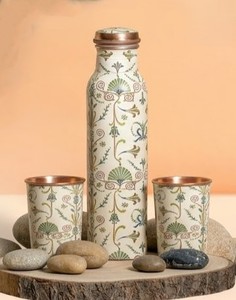 Juego de Botella de Agua de Cobre Puro Impreso con 2 Vasos, Recipiente de Cobre Artesanal para Sanación Ayurvédica, Diseño Floral Esmaltado, Ecológico - Product Image 4