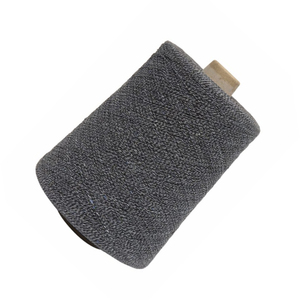 Hilo de poliéster 100% teñido en masa hilado en anillo 20/1 Ne gris medio, gran uniformidad, alta tenacidad, reciclable para pedidos al por mayor, tejido y confección. - Product Image 3