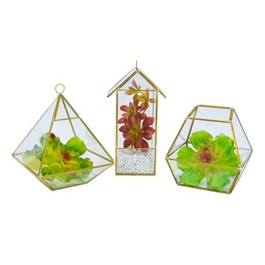 Terrario de diseño tipo cabaña para decoración de mesa de consola en la entrada y área de bienvenida de invitados, con un encantador atractivo decorativo, procedente de la India. - Product Image 2