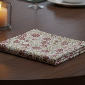 Tissu en coton imprimé de qualité supérieure, doux et respirant, style ethnique, utilisable en toutes saisons pour les vêtements, l'ameublement et les applications artisanales - Product Image 3