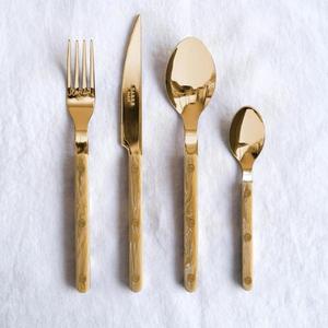 Ensemble de couverts en métal satiné style nordique avec manche doré, couteau, fourchette, cuillère, ensemble de couverts modernes 5 pièces pour mariage - Product Image 5