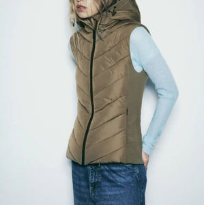 Women's <b>Waterproof</b> Hooded Puffer Vest Lightweight Windbreaker Sleeveless <b>Jacket</b> Custom Logo <b>Winter</b> Outerwear - Product Image 2