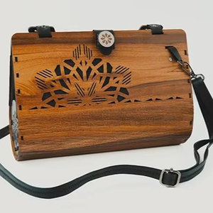 Pochette élégante en bois, faite à la main, à prix abordable, pour femme, idéale pour les soirées, mariages, événements et occasions festives - Product Image 1