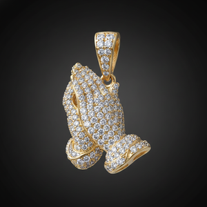 จี้เงินแท้ 925 ประดับโมอิสซาไนต์รูปมืออธิษฐาน คุณภาพ VVS2 ทรงบริลเลียนท์คัต ดีไซน์ทันสมัย เหมาะสำหรับงานปาร์ตี้ ผู้จัดจำหน่ายส่งออก ขายส่ง - Product Image 1