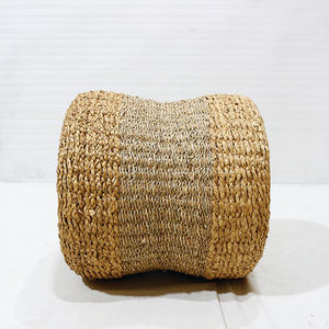 Puf Otomano Tejido a Mano con Jacinto de Agua Natural, Taburete Redondo Artesanal para Decoración Rústica Boho de Sala de Estar - Product Image 3