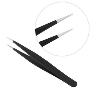 Pinzas para Pestañas de Alta Calidad, Rectas y Puntiagudas en Color Negro Belleza de Gray Rocks - Product Image 1
