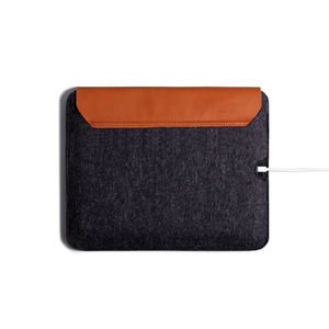 Funda de Piel Genuina Personalizada de Alta Calidad, Nueva, Duradera, con Tamaño Personalizado para Portátil - Product Image 1
