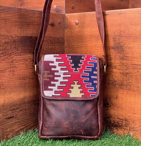 Nuevo hecho a mano Venta caliente Jacquard cuero genuino Sling Bags Multiuso Nuevo Vintage elegante bandolera tarifa barata producto a granel - Product Image 4