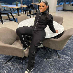 2024-2025 Traje de sudor Conjuntos de 2 piezas Trajes de jogging Venta al por mayor Chándales de mujer de lana de invierno Precio bajo Cantidad a granel Trajes de sudor - Product Image 5