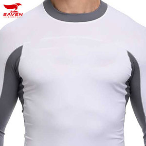 เสื้อแรชการ์ดน้ำหนักเบาสำหรับผู้ชาย ป้องกันแสงแดด แขนยาว เหมาะสำหรับเล่นเซิร์ฟและบีเจเจ พร้อมสกรีนโลโก้ตามสั่ง ขนาดใหญ่ถึงไซส์ใหญ่พิเศษ - Product Image 5